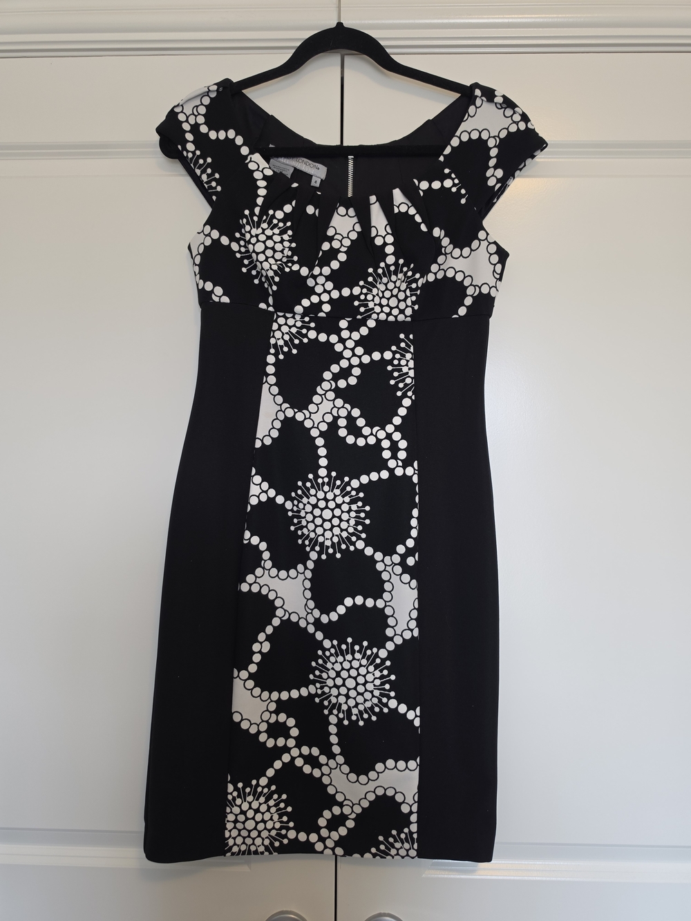 MAGGY LONDON FOR MELANIE LYNE BLACK & WHITE SHEATH DRESS ZIP BACK SIZE 4